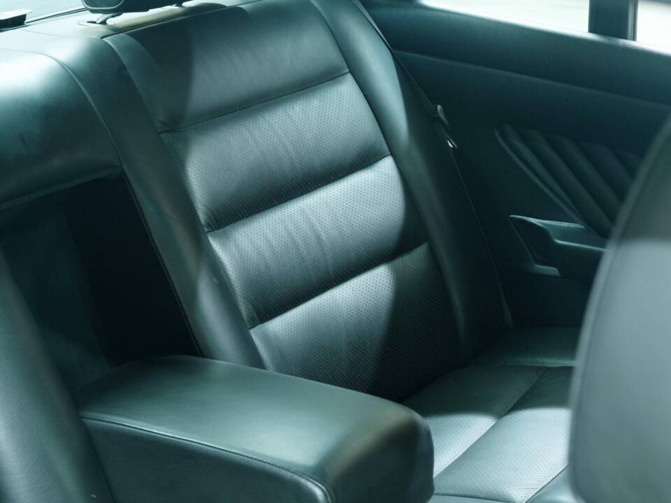 Bild 22/50 von Mercedes-Benz 500 SEL (1990)