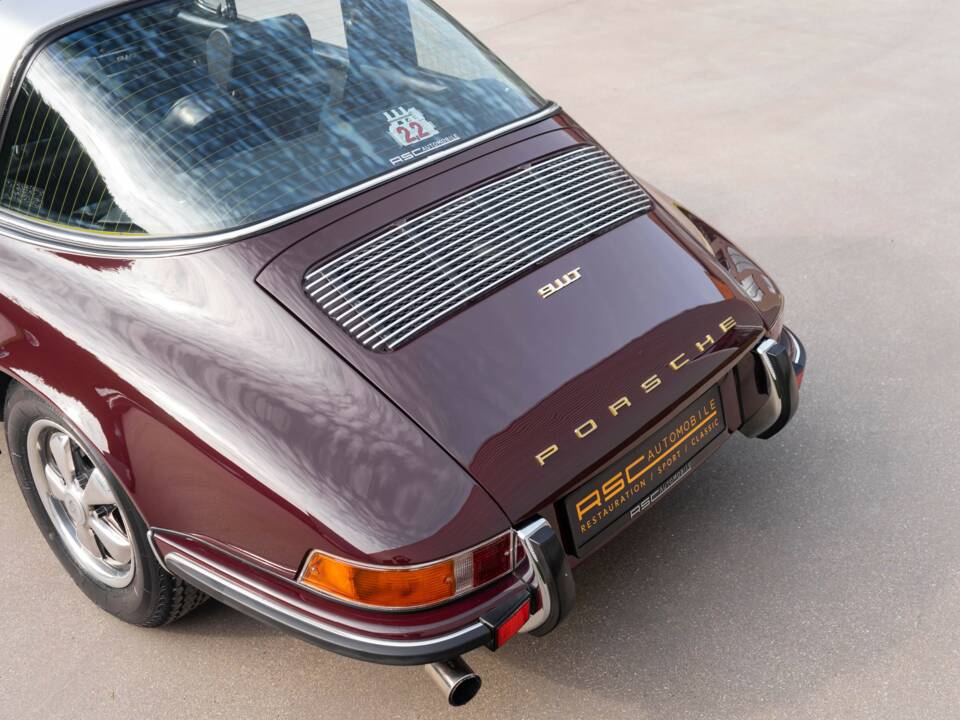 Image 14/30 of Porsche 911 2.2 T (1971)