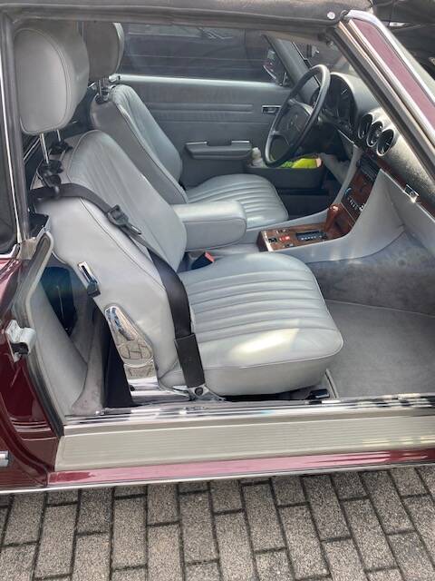 Image 5/9 of Mercedes-Benz 560 SL (1985)
