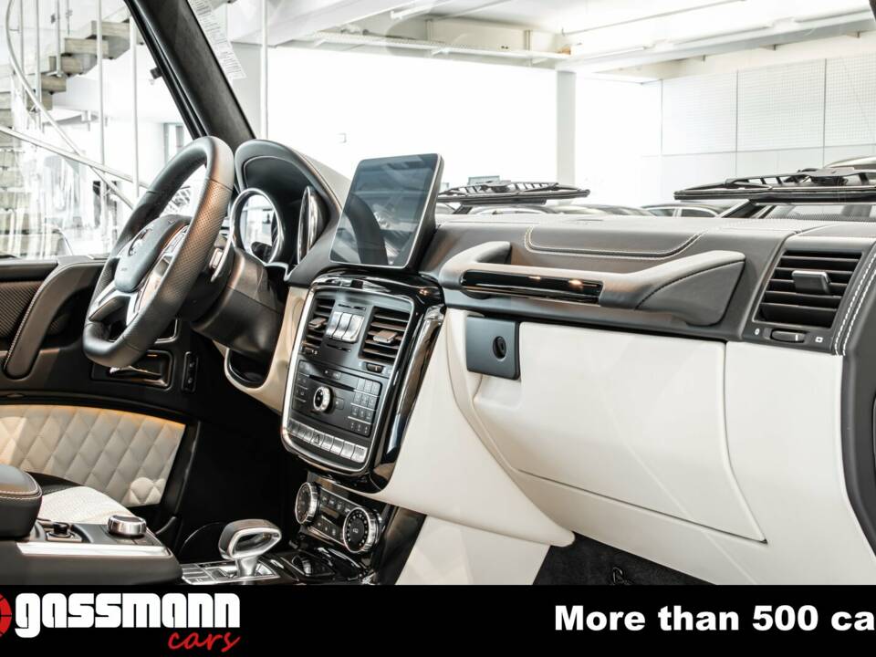 Bild 14/15 von Mercedes-Benz G 63 AMG (lang) (2018)