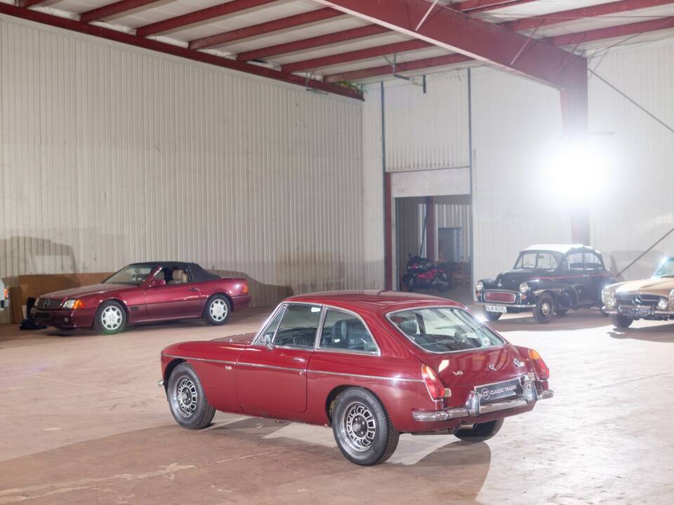 Immagine 13/29 di MG MGB GT V8 (1974)