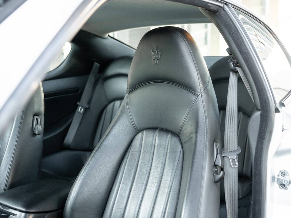 Bild 31/48 von Maserati 4200 (2004)