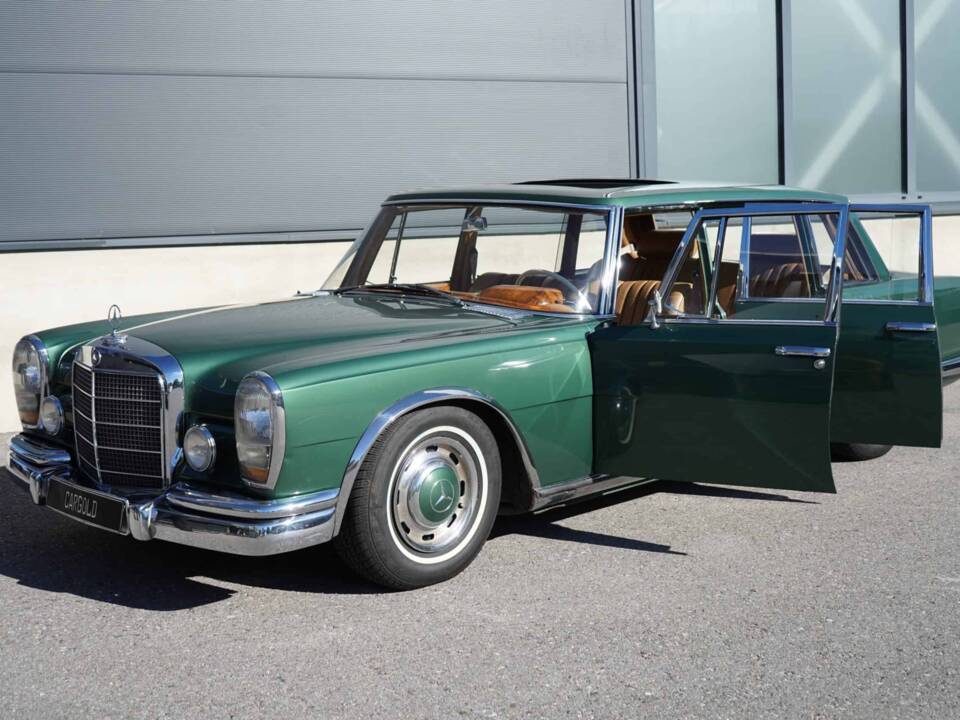Image 7/20 of Mercedes-Benz 600 (1967)