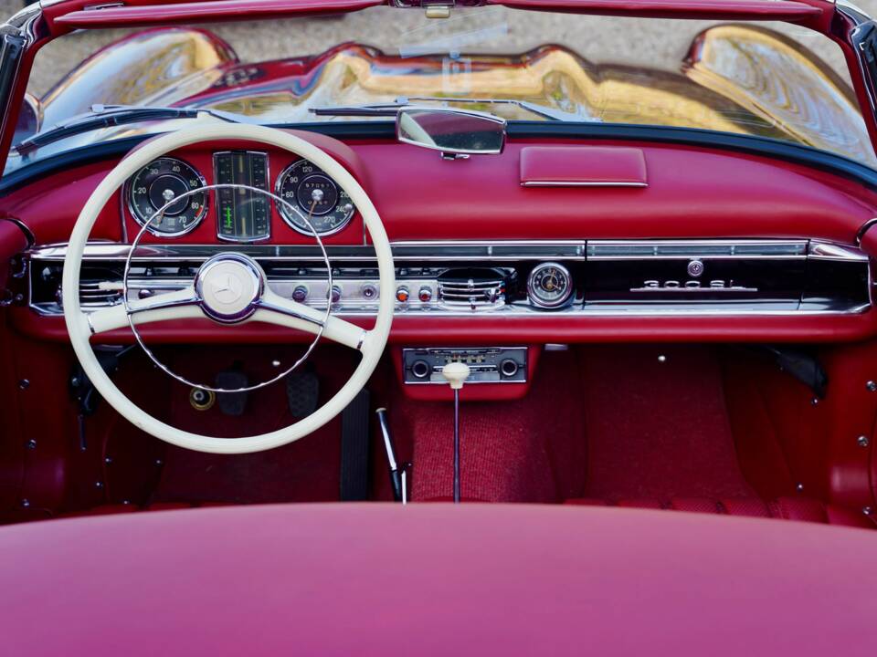 Image 21/50 of Mercedes-Benz 300 SL Roadster (1959)