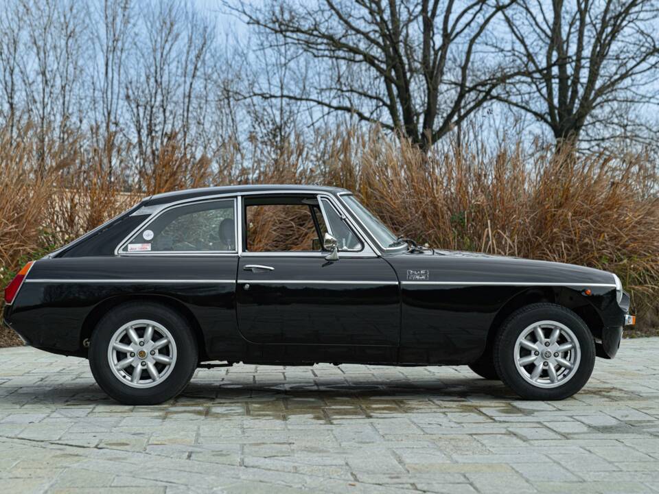 Afbeelding 6/50 van MG MGB GT (1978)