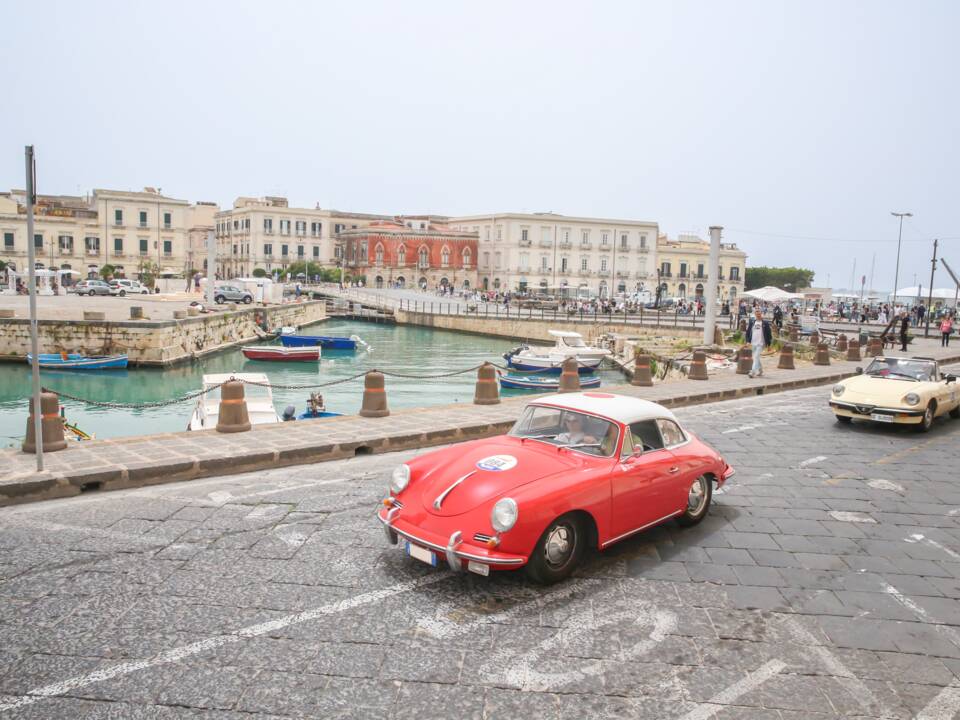 Immagine 4/50 di Porsche 356 B 1600 Super Karmann-Hardtop (1961)