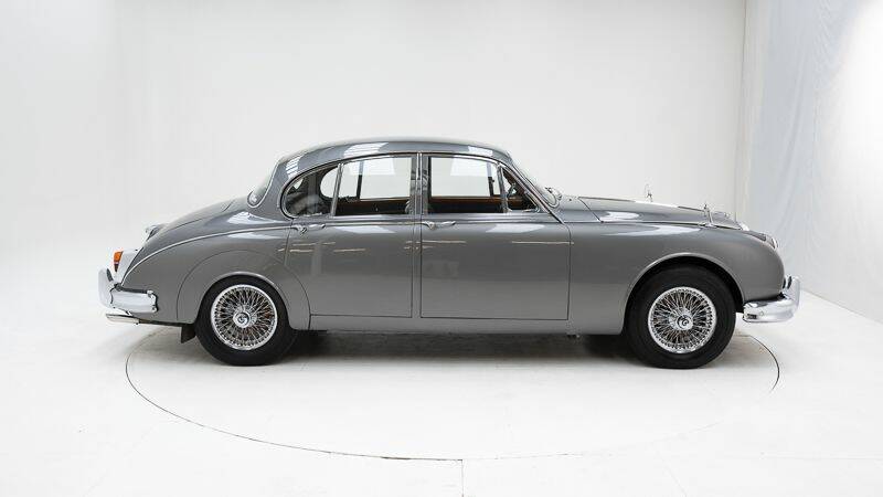 Afbeelding 10/15 van Daimler 2,5 Liter V8 (1965)