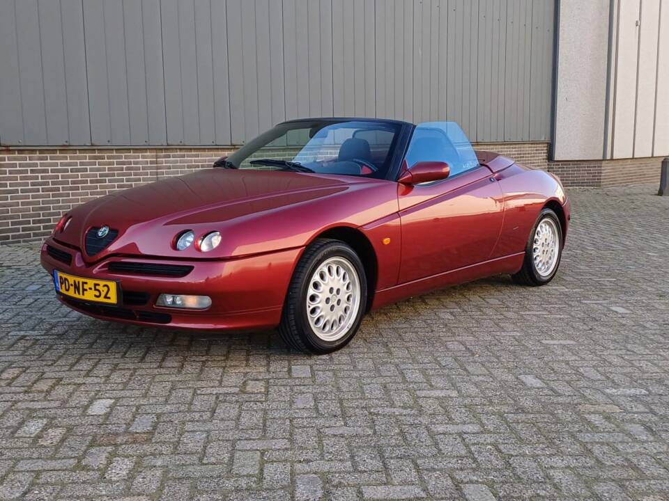 Image 4/9 of Alfa Romeo Spider 2.0 Twin Spark 16V (1996)