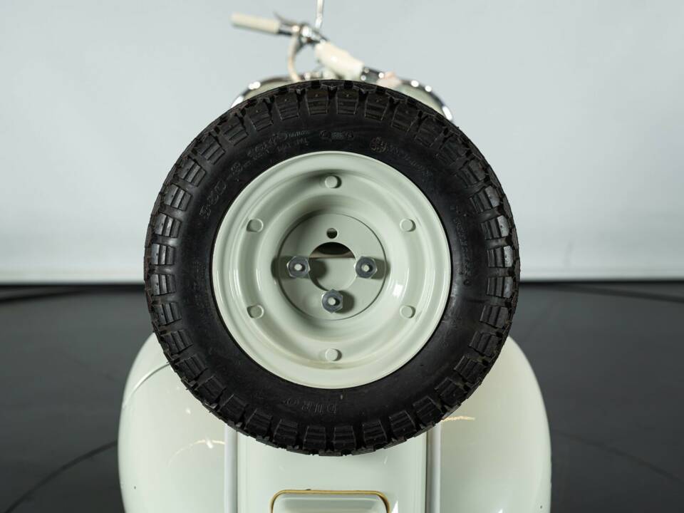 Image 22/33 of Piaggio DUMMY (1956)