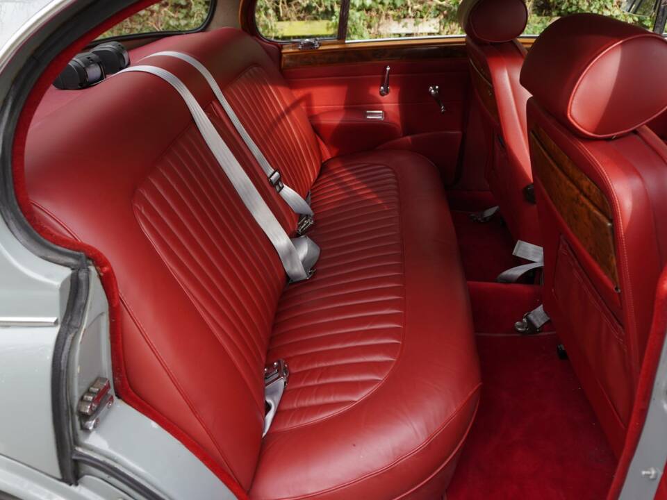 Immagine 14/17 di Jaguar Mk II 3.8 (1959)