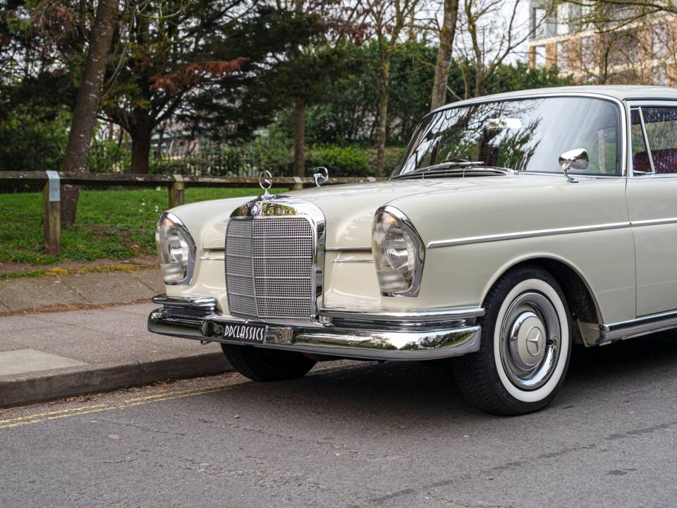 Bild 8/33 von Mercedes-Benz 300 SE (1965)