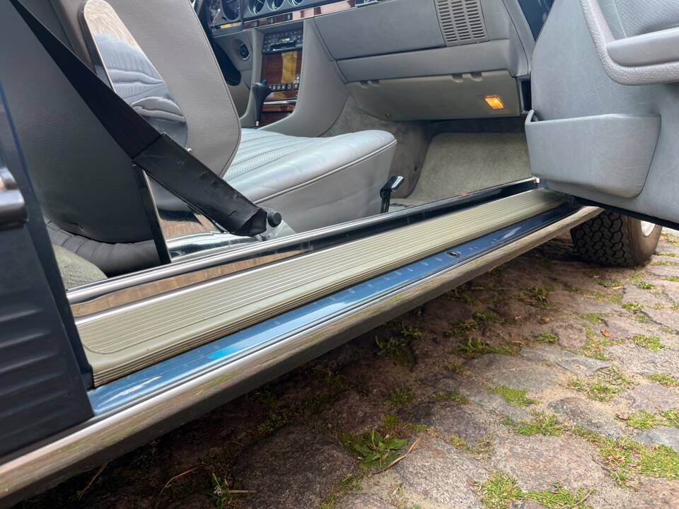 Afbeelding 36/146 van Mercedes-Benz 380 SL (1982)