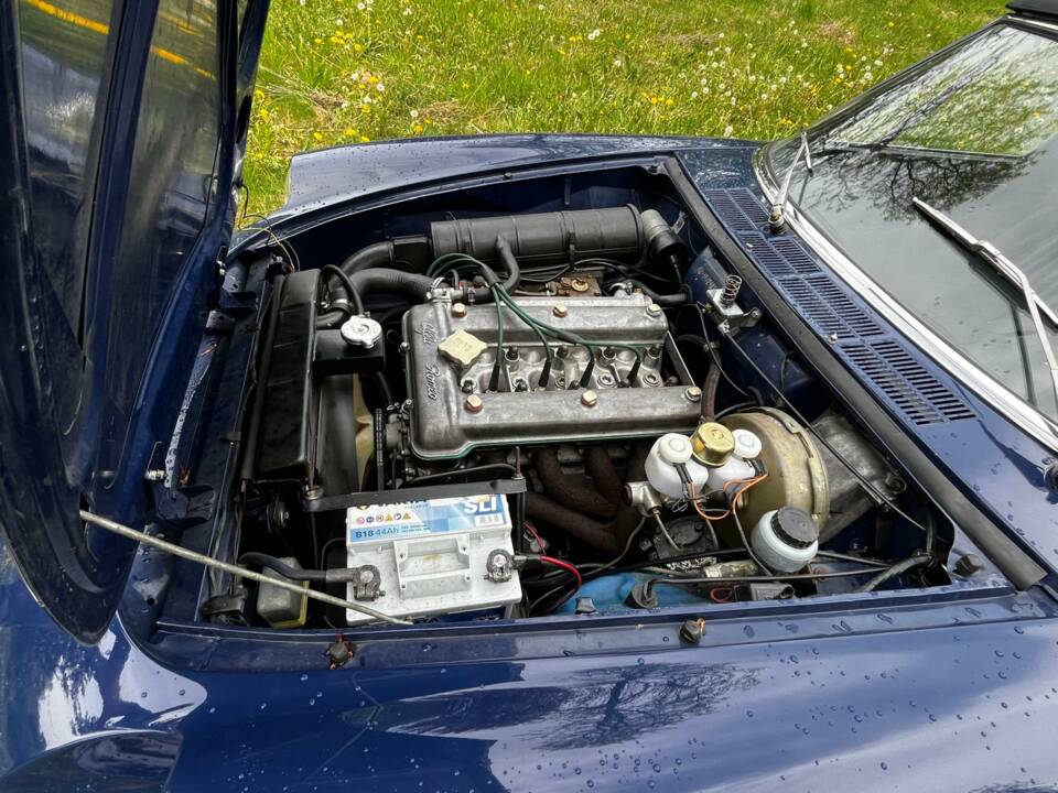 Immagine 8/14 di Alfa Romeo Spider 1300 Junior (1972)