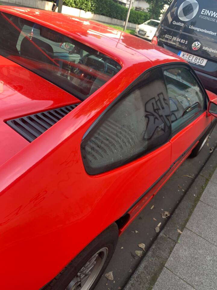 Image 16/55 of Pontiac Fiero GT (1988)