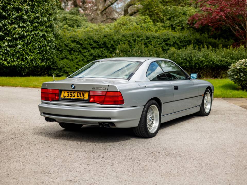 Image 22/35 de BMW 850Ci (1994)