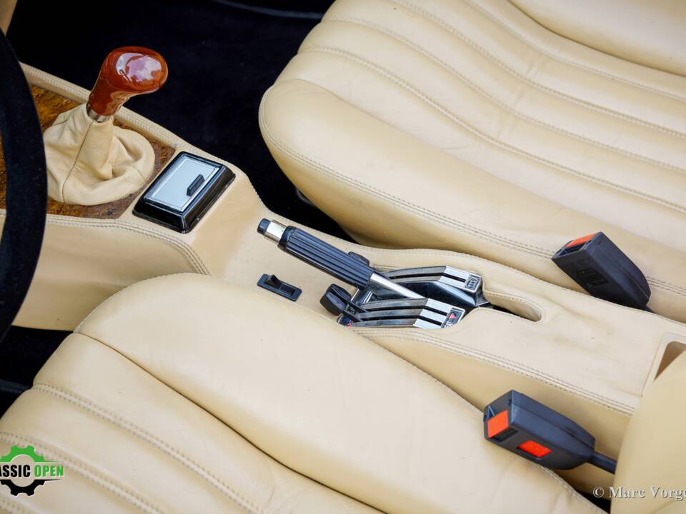 Image 23/42 of FIAT Spider 2000 (1981)