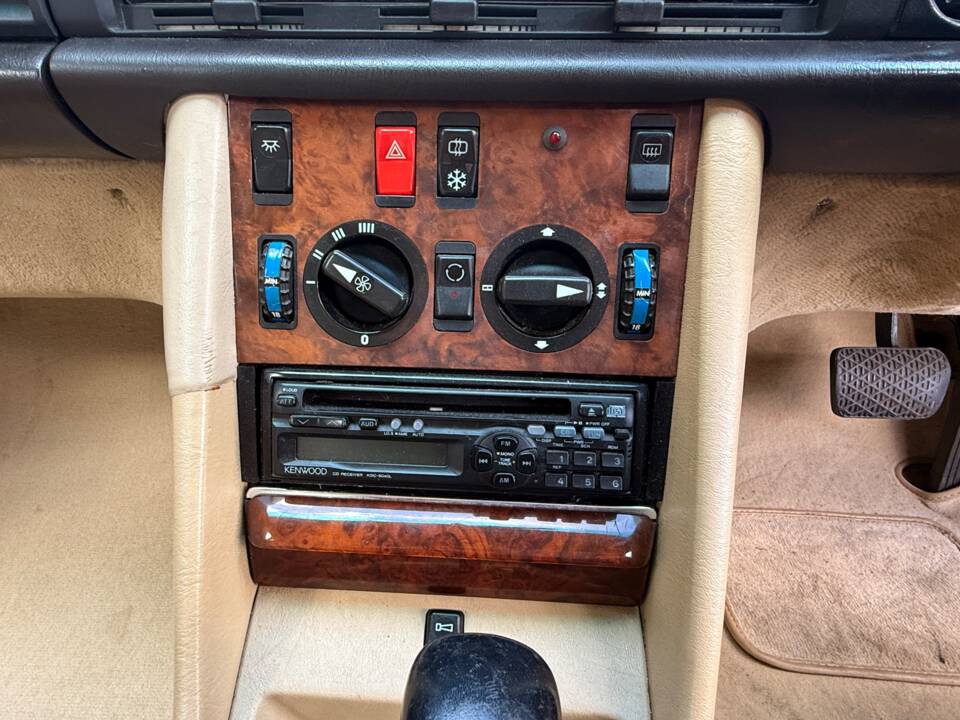 Imagen 18/30 de Mercedes-Benz 500 SE (1988)