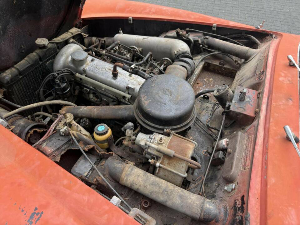 Image 38/50 of Mercedes-Benz 190 SL (1960)