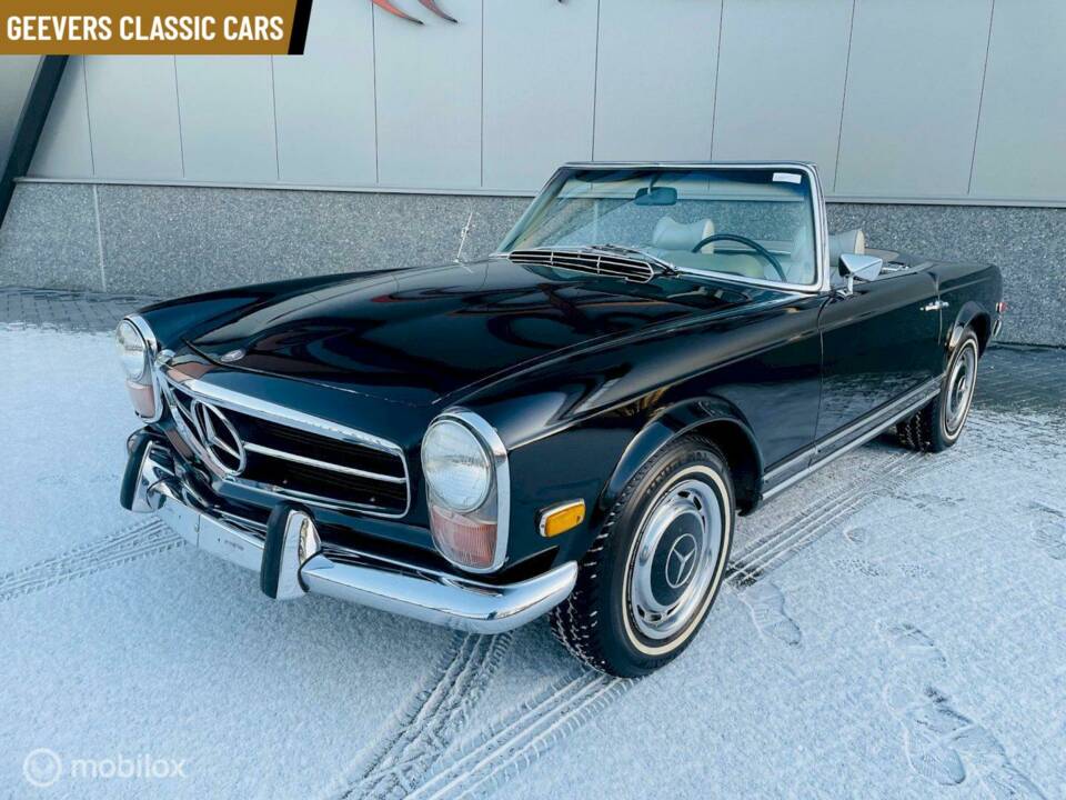 Image 2/20 de Mercedes-Benz 280 SL (1970)