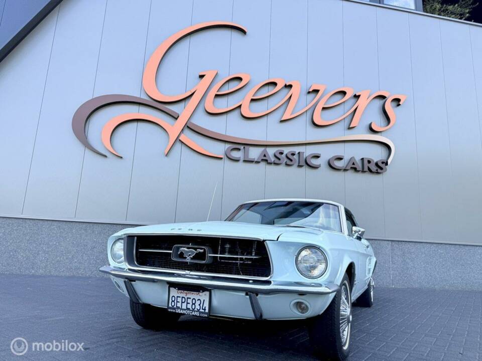 Image 1/36 of Ford Mustang Custom (1967)