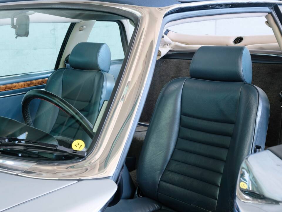Image 21/47 of Jaguar XJ-SC 5.3 (1987)