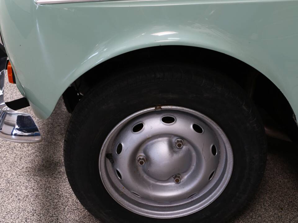 Image 11/33 de Renault R 4 TL (1981)