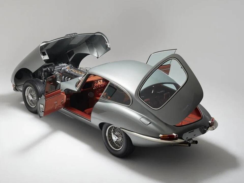 Bild 3/50 von Jaguar E-Type 3.8 Helm (1963)