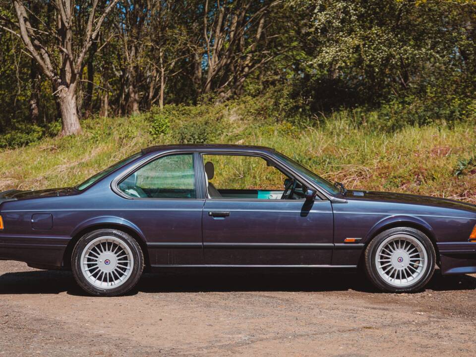 Image 2/34 of BMW 635 CSi (1989)