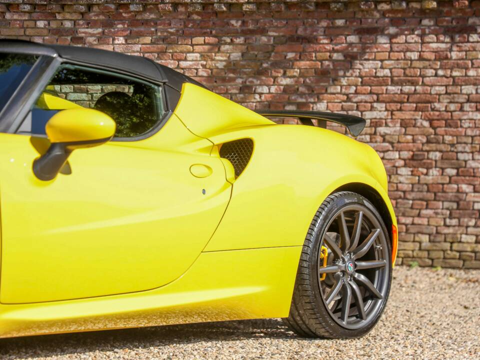 Image 13/50 of Alfa Romeo 4C Spider (2018)