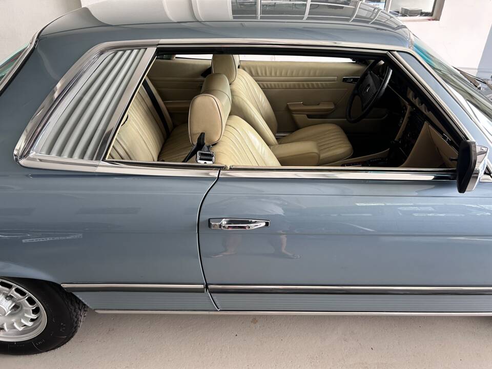 Image 7/39 de Mercedes-Benz 350 SLC (1978)