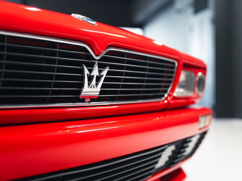 Image 19/42 of Maserati Shamal (1991)