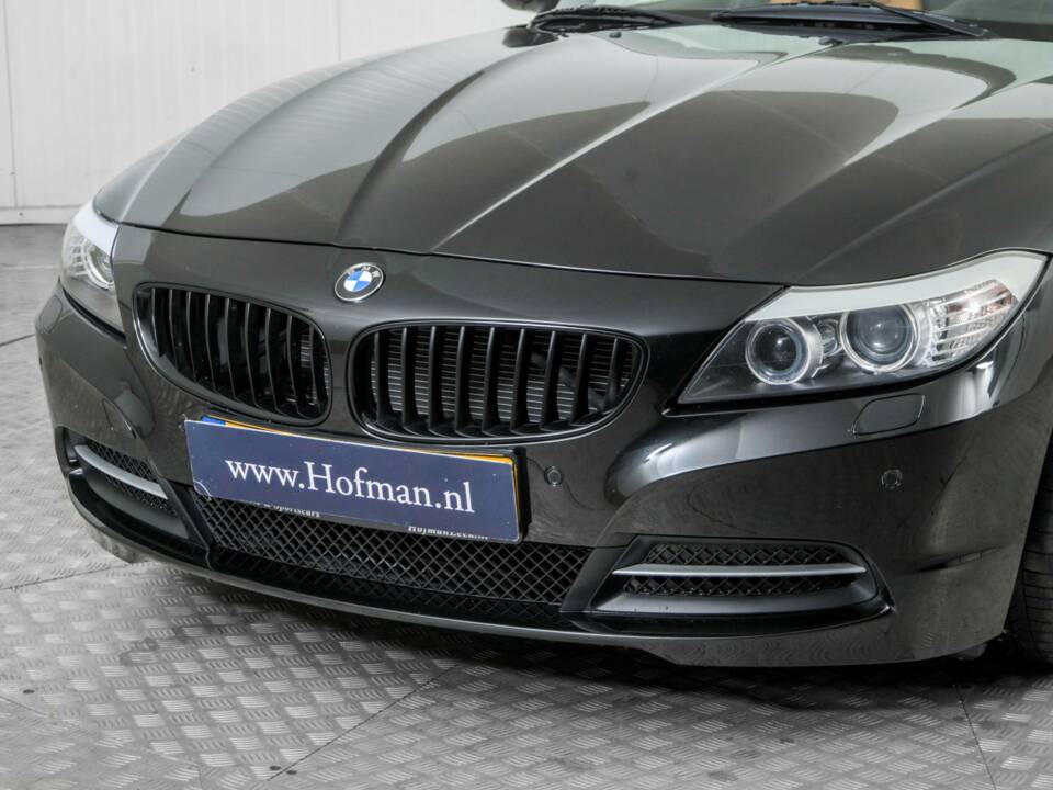 Immagine 18/50 di BMW Z4 sDrive23i (2010)