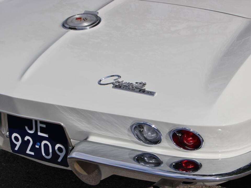Bild 12/30 von Chevrolet Corvette Sting Ray Convertible (1964)