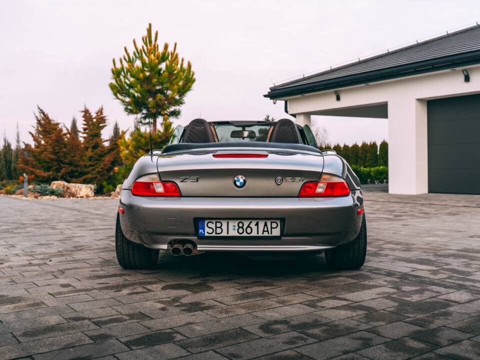 Bild 66/99 von BMW Z3 2.5 (2001)