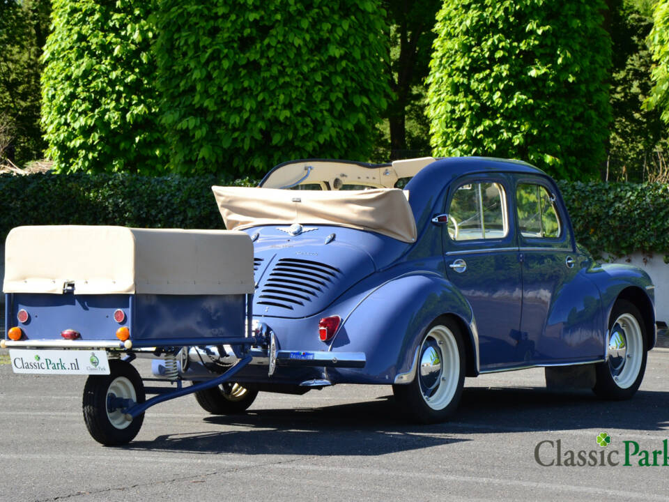 Image 5/50 of Renault 4 CV Décapotable (1954)