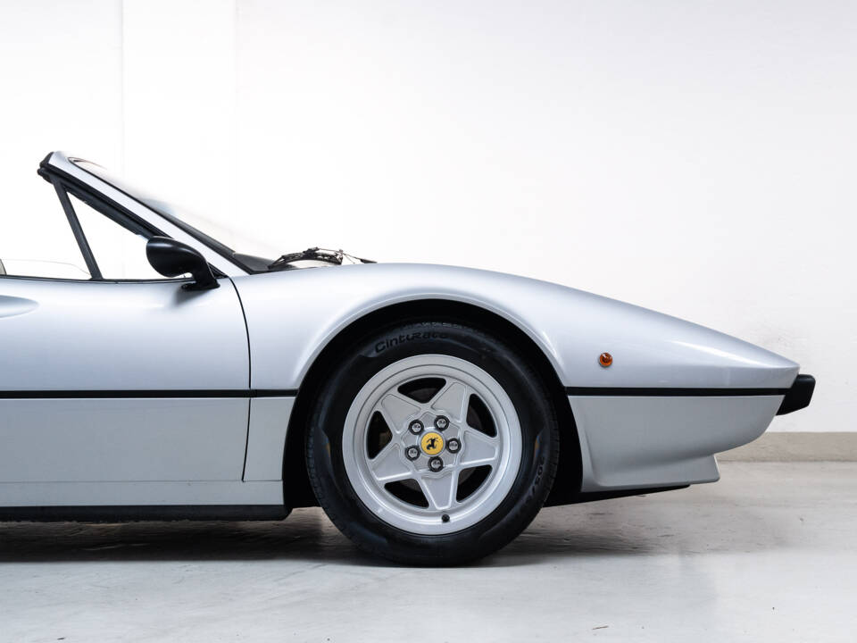 Bild 25/37 von Ferrari 308 GTS (1979)