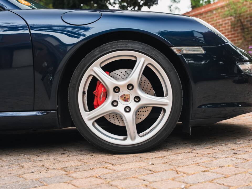 Bild 47/50 von Porsche 911 Carrera S (2005)