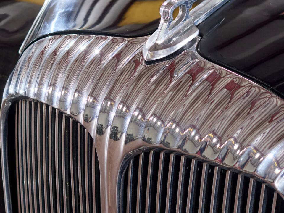 Image 53/70 of Daimler DS 420 (1976)