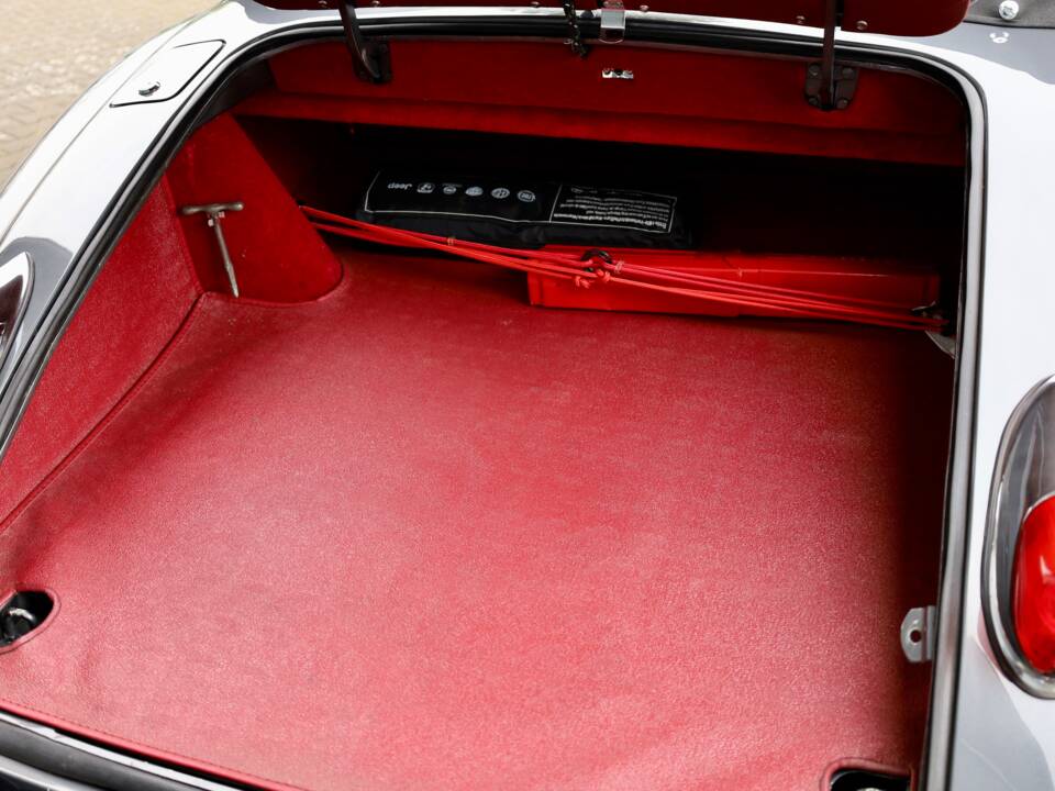 Afbeelding 20/23 van Jaguar XK 140 DHC (1956)