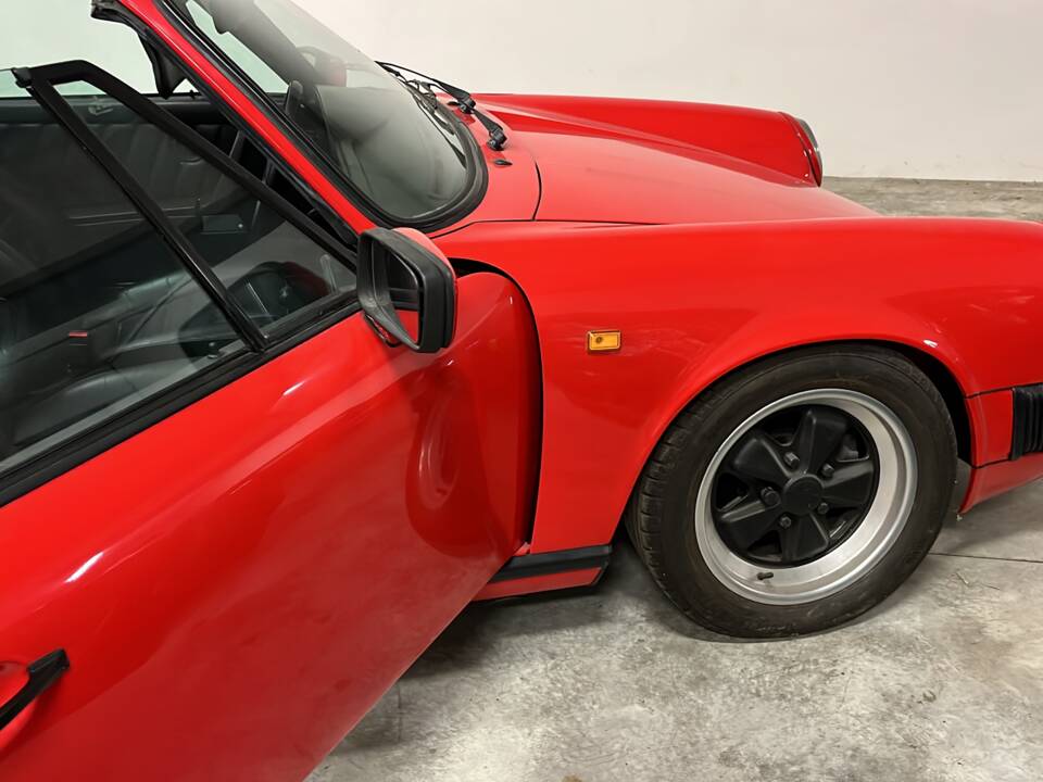 Bild 4/21 von Porsche 911 Carrera 3.2 (1987)
