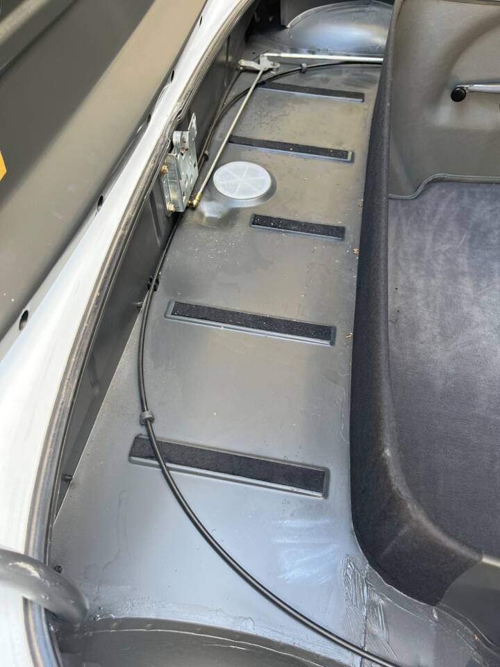Afbeelding 56/65 van Mercedes-Benz 300 SL (1988)