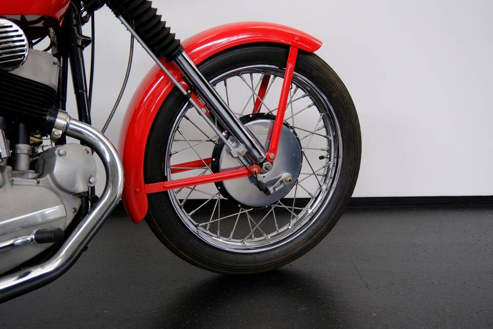 Immagine 70/72 di Harley-Davidson Model KH (1956)