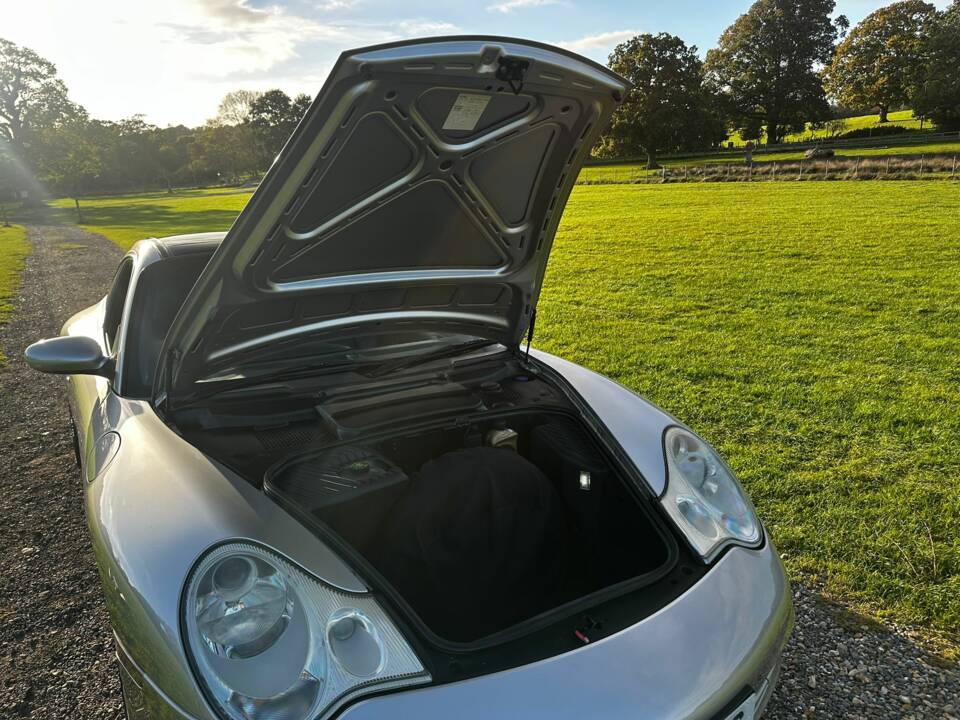 Image 48/54 de Porsche 911 Carrera (2003)