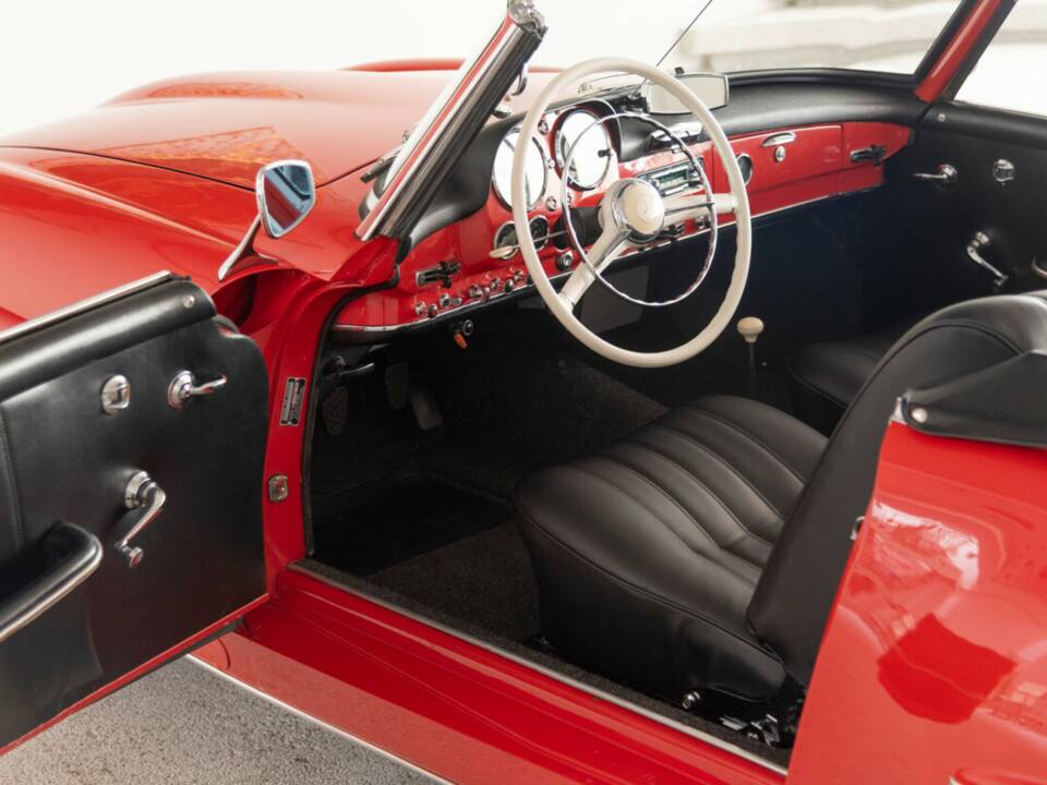 Image 18/35 of Mercedes-Benz 190 SL (1962)