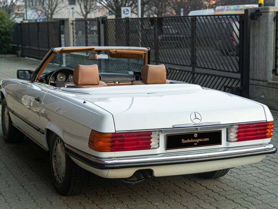 Image 7/50 de Mercedes-Benz 300 SL (1986)