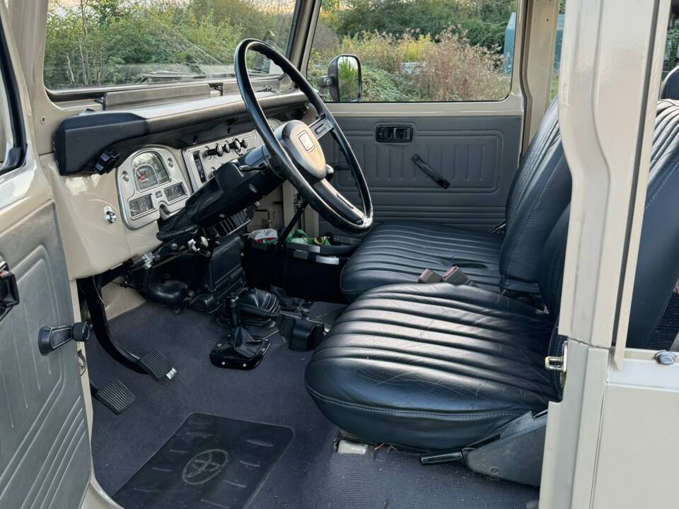 Bild 7/23 von Toyota Land Cruiser BJ 46 (1983)