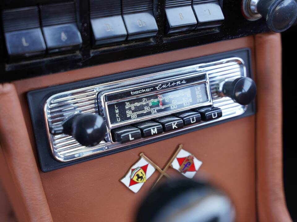 Immagine 24/50 di Ferrari 330 GT 2+2 (1965)