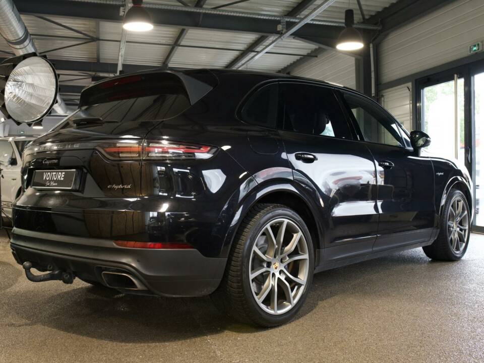 Bild 2/17 von Porsche Cayenne E-Hybrid (2018)