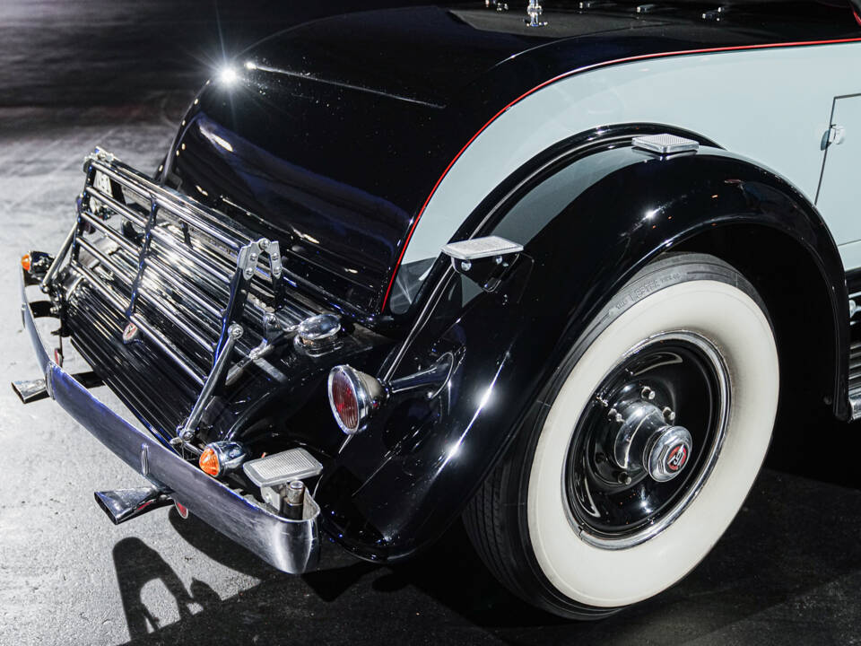 Bild 6/12 von Cadillac V16 452 Dual Cowl Phaeton (1930)