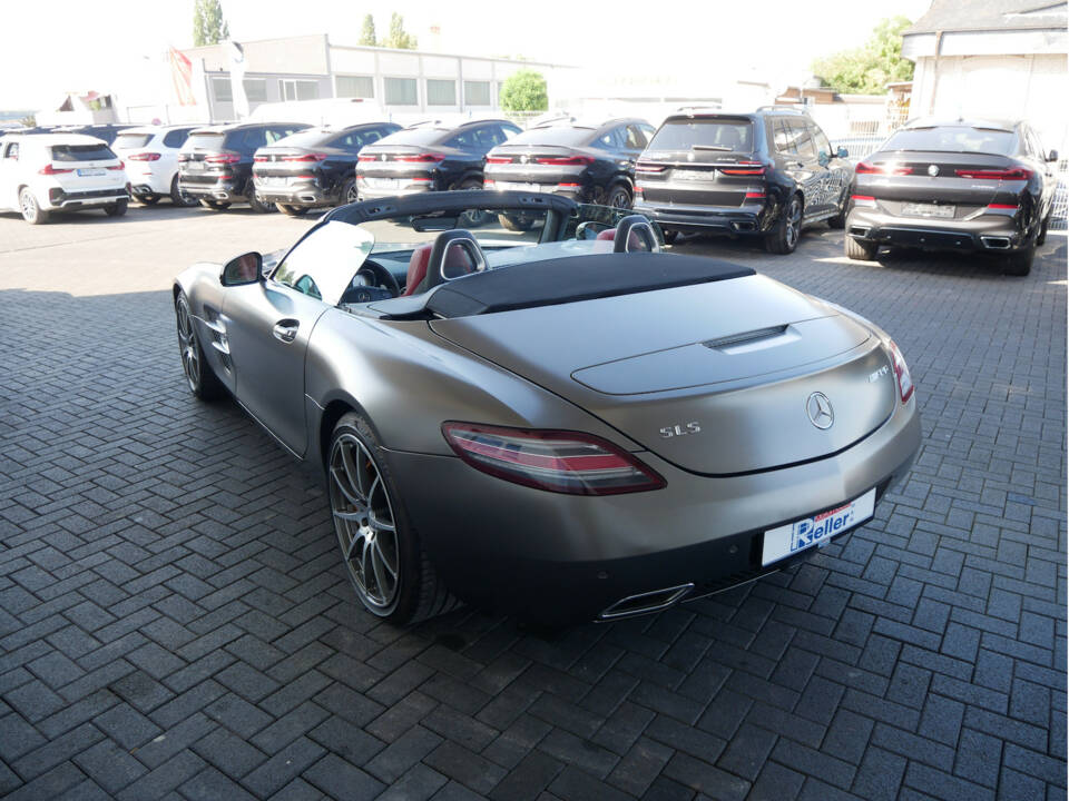 Immagine 6/30 di Mercedes-Benz SLS AMG Roadster (2012)